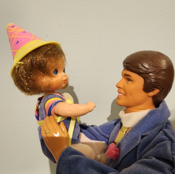 Barbie Heart Family Mom, Dad and Two Kids, 80s, Vintage Barbie, Barbie Doll, Ken - Picture 3 of 10